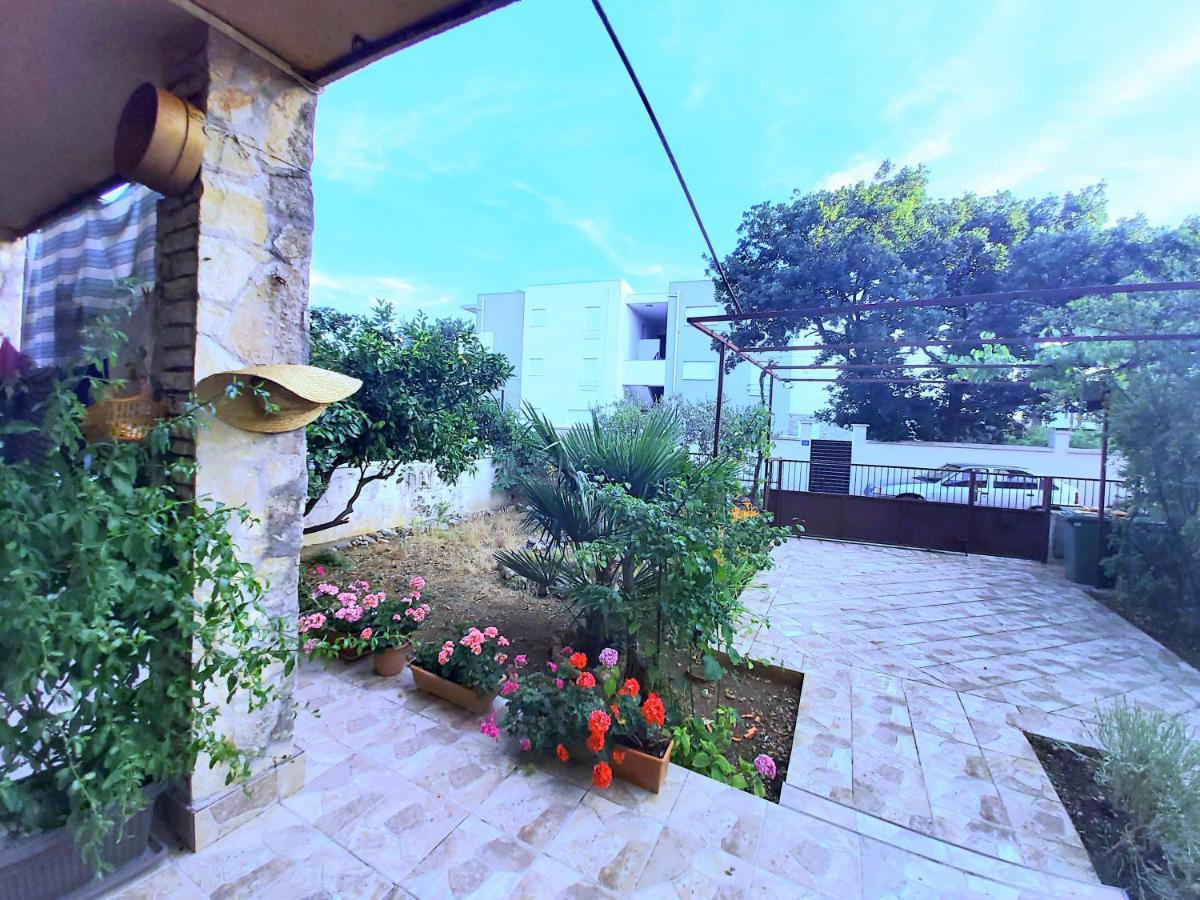 Apartman Arija-Pino Βόντιτσε Εξωτερικό φωτογραφία